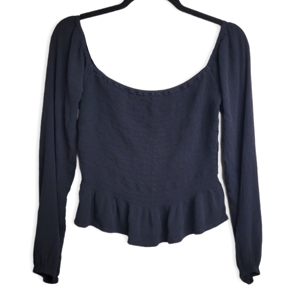 Hollister off-the-shoulder long sleeve top size large